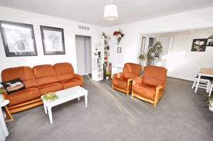 Lounge- click for photo gallery